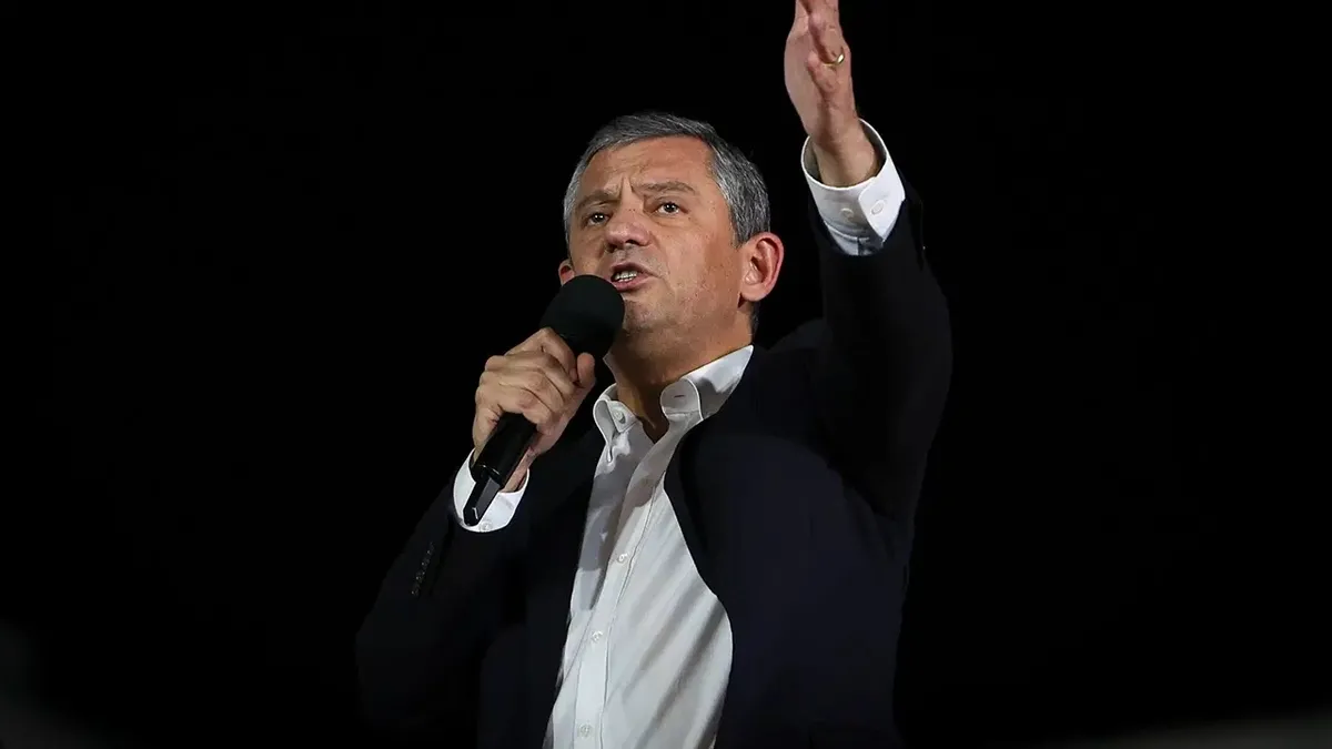 Özgür Özel skandal çıkışını yineledi: "Gün sokaklara akma günüdür" Basın özgürlüğünü savunup A Haber'i hedef aldı!