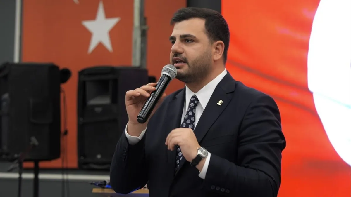 Eyyüp Kadir İnan'dan Özel'e sert tepki: Kaybolan siyasi itibarını A Haber'i tehdit ederek düzeltemezsin