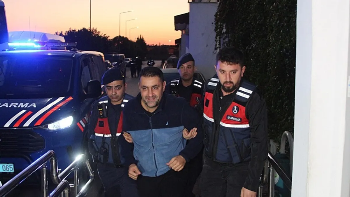 Çukurova Belediyesine yönelik operasyonda Emrah Kozay ve Soner Çetin tutuklandı