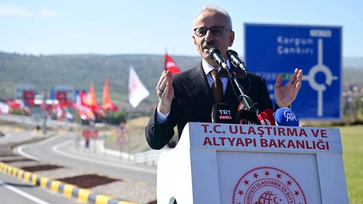 Bakan Uraloğlu açıkladı: 45 dakikalık yol 24 dakikaya düştü! Yıllık 560 milyon TL tasarruf hedefleniyor