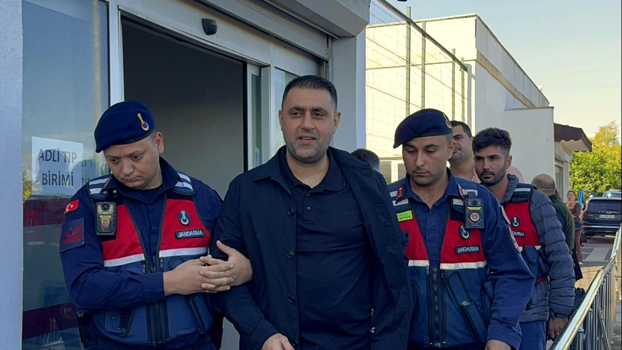 Çukurova Belediye Başkanı Kozay görevden uzaklaştırıldı