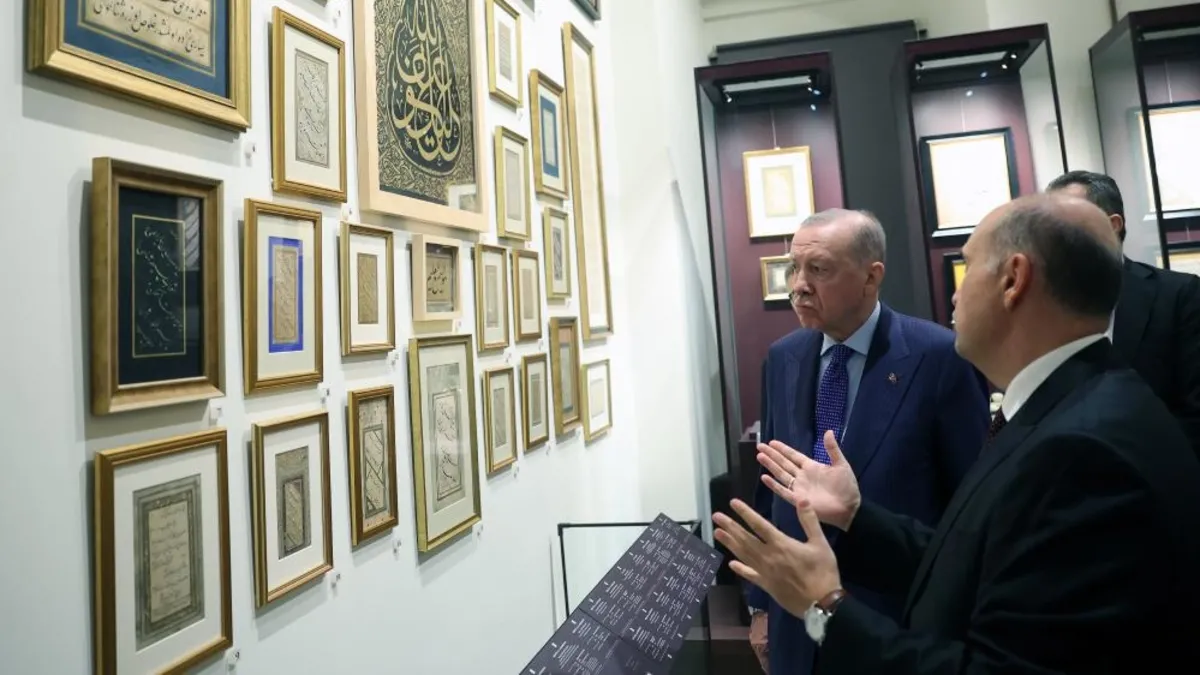 Başkan Erdoğan, Darphane-i Amire Müzeleri'ni gezdi! Eserler hakkında bilgi aldı