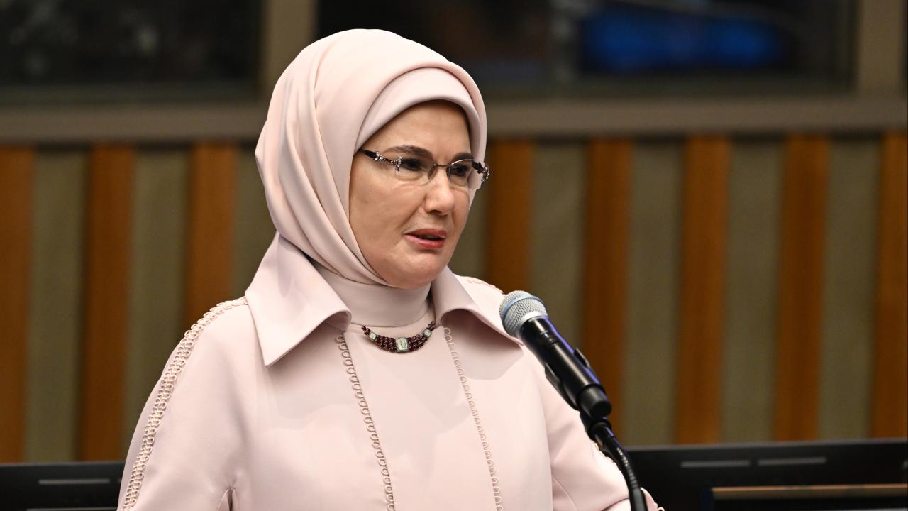 Emine Erdoğan'dan TDT Zirvesi paylaşımı