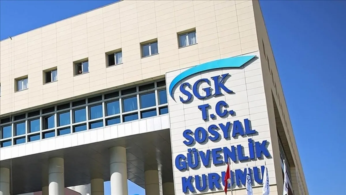 Bakan Işıkhan'dan tasarruf mesajı: SGK hizmetlerinde dijital dönüşüm! Milyonlarca işlem internetten yapılıyor